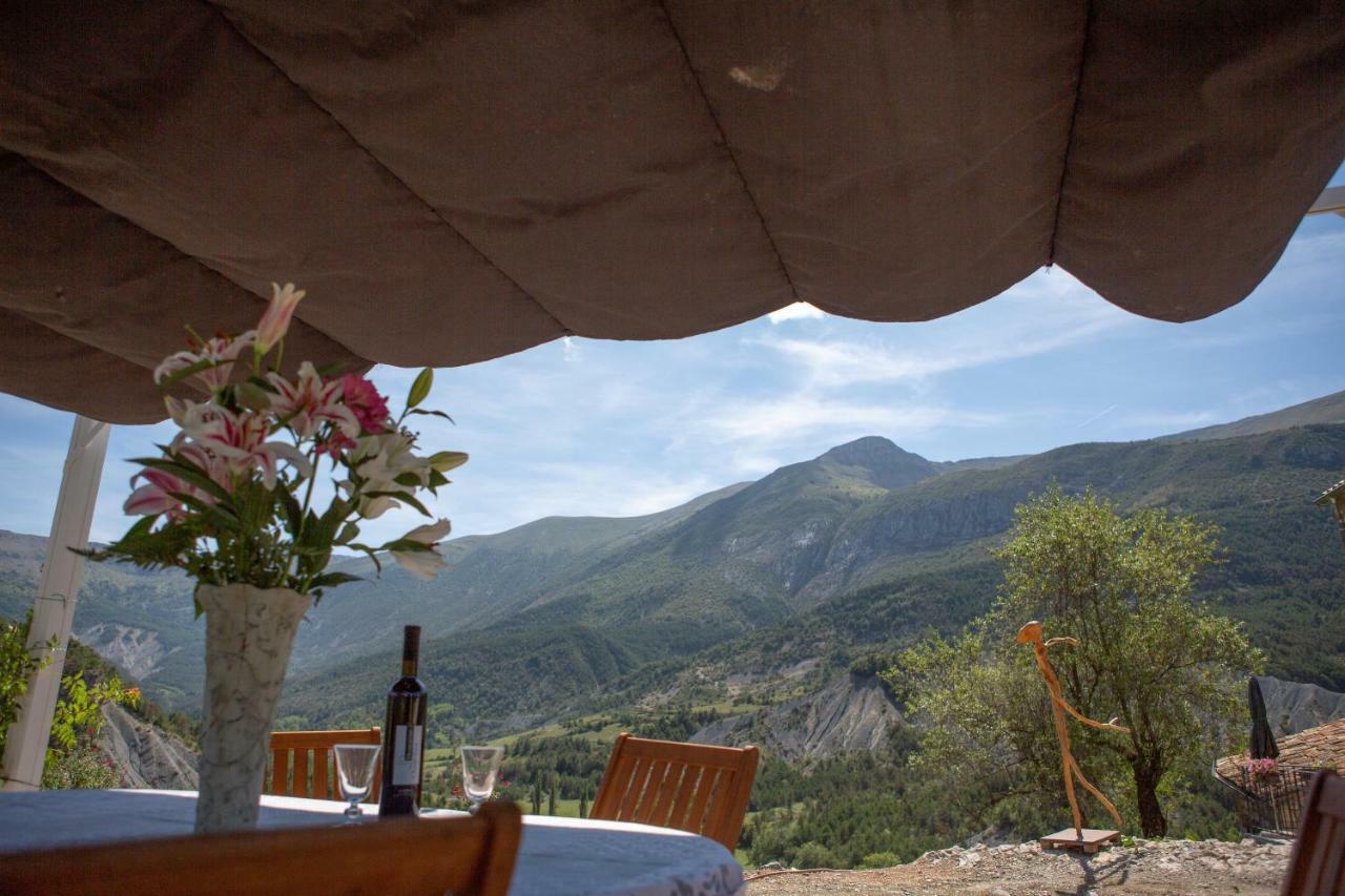 Gaia, Maison D'Hotes Verdon, Vue Feerique Blieux ภายนอก รูปภาพ